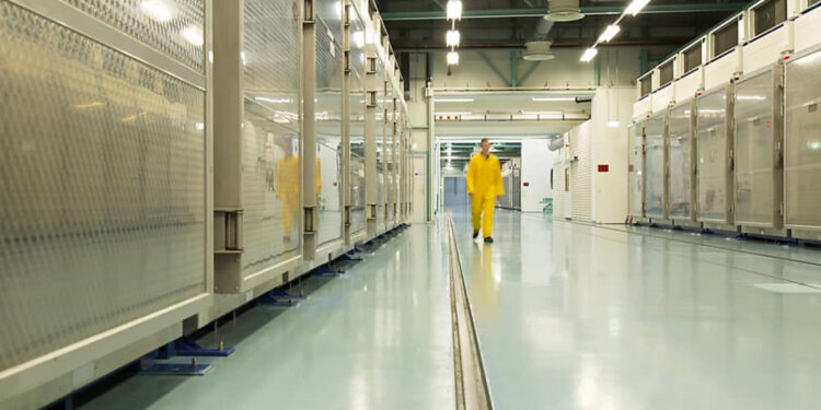 Teheran’s dubbele plan: Amerikaanse piloten redden en uranium stelen