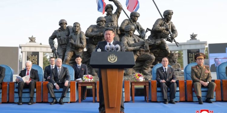 Eremonument voor Russische strijders op het slagveld