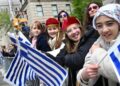 De Griekse diaspora parade door Manhattan’s hart.