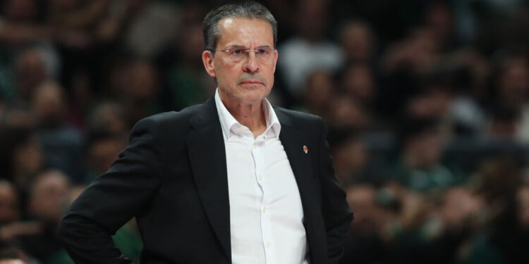 Pedro Martínez verkozen tot Coach van het Jaar in EuroLeague met Valencia