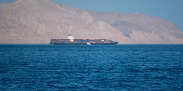 Teheran behoudt controle Straat van Hormuz als onderhandelingswapen