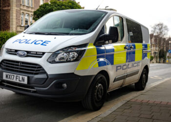 Drie arrestaties voor brandstichting bij Iraanstalige tv-zender