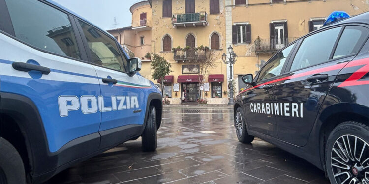 Moeder springt met kinderen van balkon in Italië