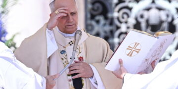 “Wapens neerleggen”, benadrukte paus Leo XIV in paasboodschap