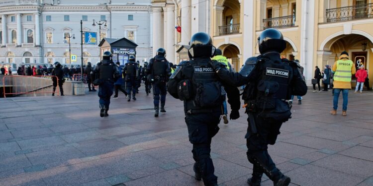 Duitse vrouw gearresteerd met bom in Rusland – Oekraïne beschuldigd van provocatie