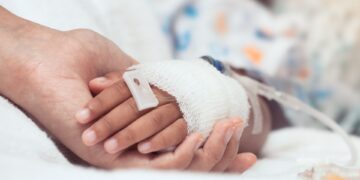 Nieuwe behandeling biedt hoop voor kinderen met zeldzame en agressieve kankers.