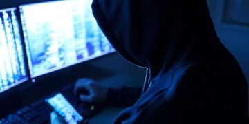 Britse man bekent betrokkenheid bij plan om $8 miljoen aan virtuele valuta te stelen.