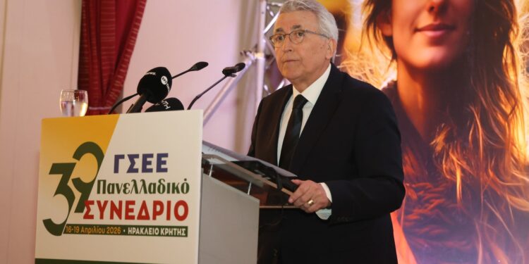 Opstand tegen regering: spanning tussen oppositie en bezwaren.