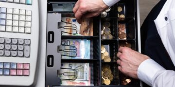 Detailhandel boekt omzetstijging van 7,2% in februari