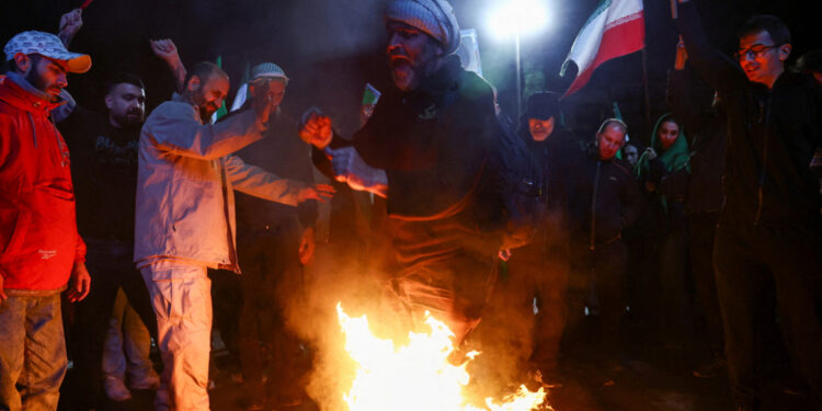 Trump belooft ‘Gouden tijdperk in Midden-Oosten’, Israël moppert over wapenstilstand