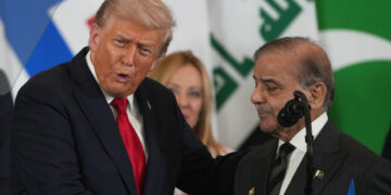 Hoe Pakistan de VS en Iran verzoende met Trump’s favoriete maarschalk