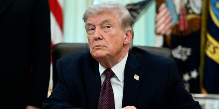 Trump dreigt met oorlog als deal met Teheran niet rond is