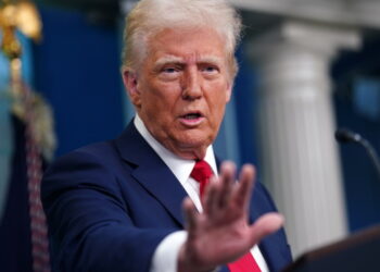 Trump verbaasd over populariteit Meloni in Italiaanse krant