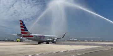 Eerste commerciële vlucht USA – Venezuela na 7 jaar vol feestelijkheid