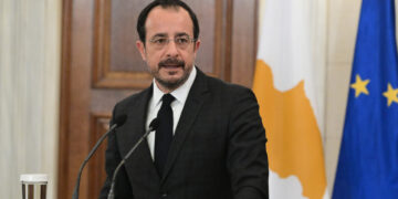 Telefonisch overleg Christodoulidis en Aoun over crisis in Libanon