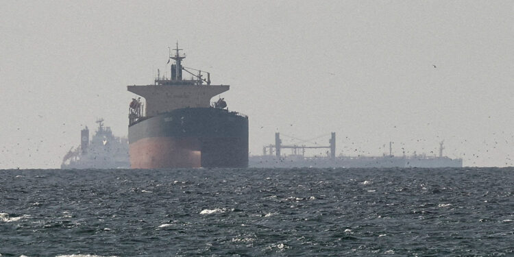 Chinese tanker doorbreekt Amerikaanse blokkade Straat van Hormuz