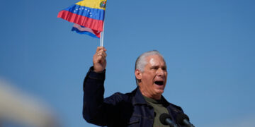 Cuba gereed voor militaire aanval, aldus president Díaz-Canel