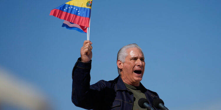 Cuba gereed voor militaire aanval, aldus president Díaz-Canel