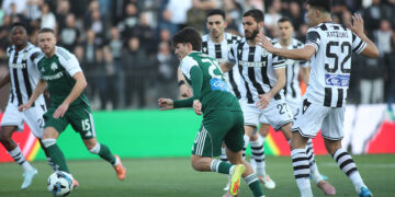 PAOK en Panathinaikos gelijkspel in spannende start van playoffs.