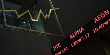 Aandelenmarkt “Landing” met verliezen van meer dan 2% – Reactie banken en Metlen