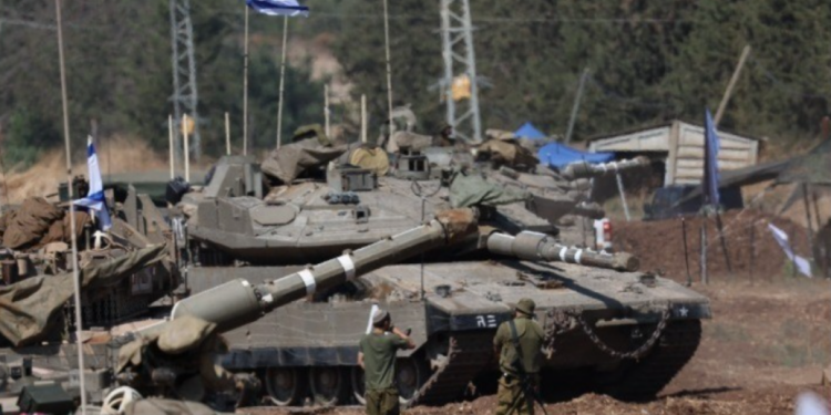 Israëlisch leger verovert middeleeuws fort Beaufort en hijst vlag