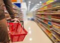 Samenwerking voor lagere prijzen: overheid, industrie en supermarkten