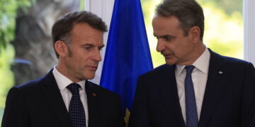 Frankrijk steunt Griekenland zonder vijandigheid jegens Turkije