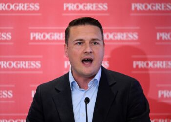 Streeting steunt Starmer voor positie binnen Labour.