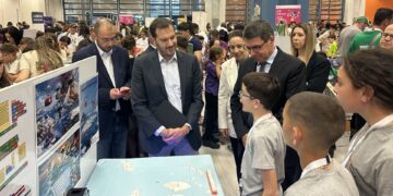 Studenten ontwerpen toekomst met 95 robotica-toepassingen