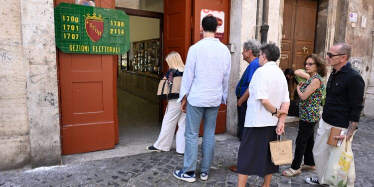 Centrumrechts domineert verkiezingen in 894 Italiaanse gemeenten met duidelijke overwinning in Venetië