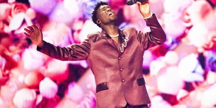 Politiek verstoort de muzikale competitie van het Songfestival