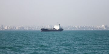 Herstel olieproductie na opening Hormuz duurt minstens zeven maanden