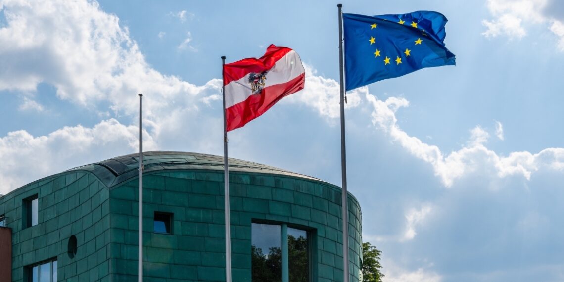 Oostenrijk zet drie Russische diplomaten uit wegens spionage