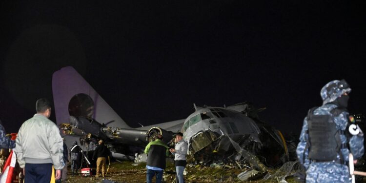 Arrestatie kapitein en co-piloot C-130 na neerstorten in Bolivia