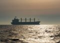 Onderzoek naar raket bij aanval op bulkcarrier in Qatar