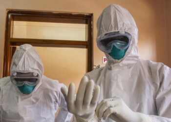 Ebola-uitbraak bedreigt Oeganda: noodtoestand uitgeroepen