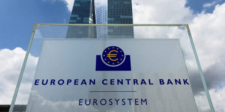 ECB bespreekt Mythos-bedreigingen met 300 bankiers