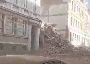 Drie vermisten bij instorting gebouw in Saksen