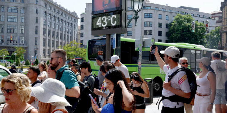Europa kreunt onder hittegolf: records in Groot-Brittannië, 40 dagen in Frankrijk, alarm in Italiaanse steden