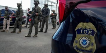 Amerikaanse regering draait nieuw immigratiebeleid terug