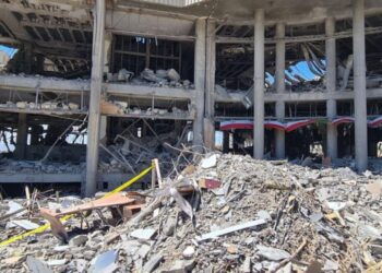 Oorlogsmuseum van gebombardeerde universiteit toont onderdrukking in Iran