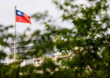 China waarschuwt Taiwan: ‘Blijf weg van luchtmachtmissies’