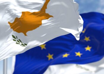 Turkije bevriest Cyprus: Commissie reageert krachtig op COP31.