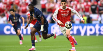 Arsenal leidt tegen PSG in Champions League-finale, bekijk het doelpunt live