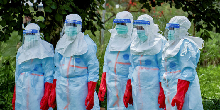 Oeganda sluit grens met Congo vanwege Ebola-uitbraak, ondanks WHO-aanbevelingen