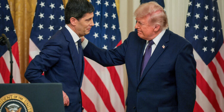 Kevin Warsh belooft hervormingen als nieuwe Fed-voorzitter op verzoek van Trump