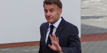 Gesprek met president Pezheskian voor de-escalatie in Hormuz en terugkeer naar diplomatie