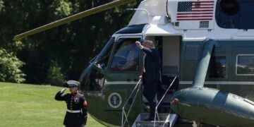Trump installeert helikopterplatform voor grasbesparing bij Witte Huis