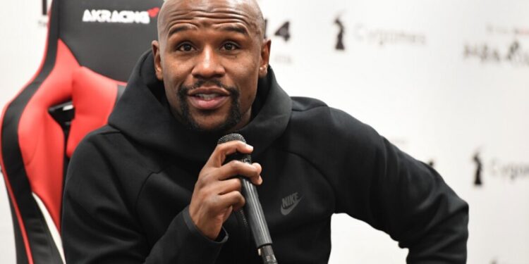 Mayweather eist 175 miljoen van fondsmanager voor oplichting met sieraden en privéjets