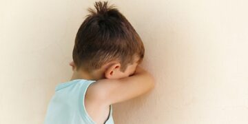 Schokkend misbruik op Franse kleuterscholen: geweld en aanrandingen onderzocht